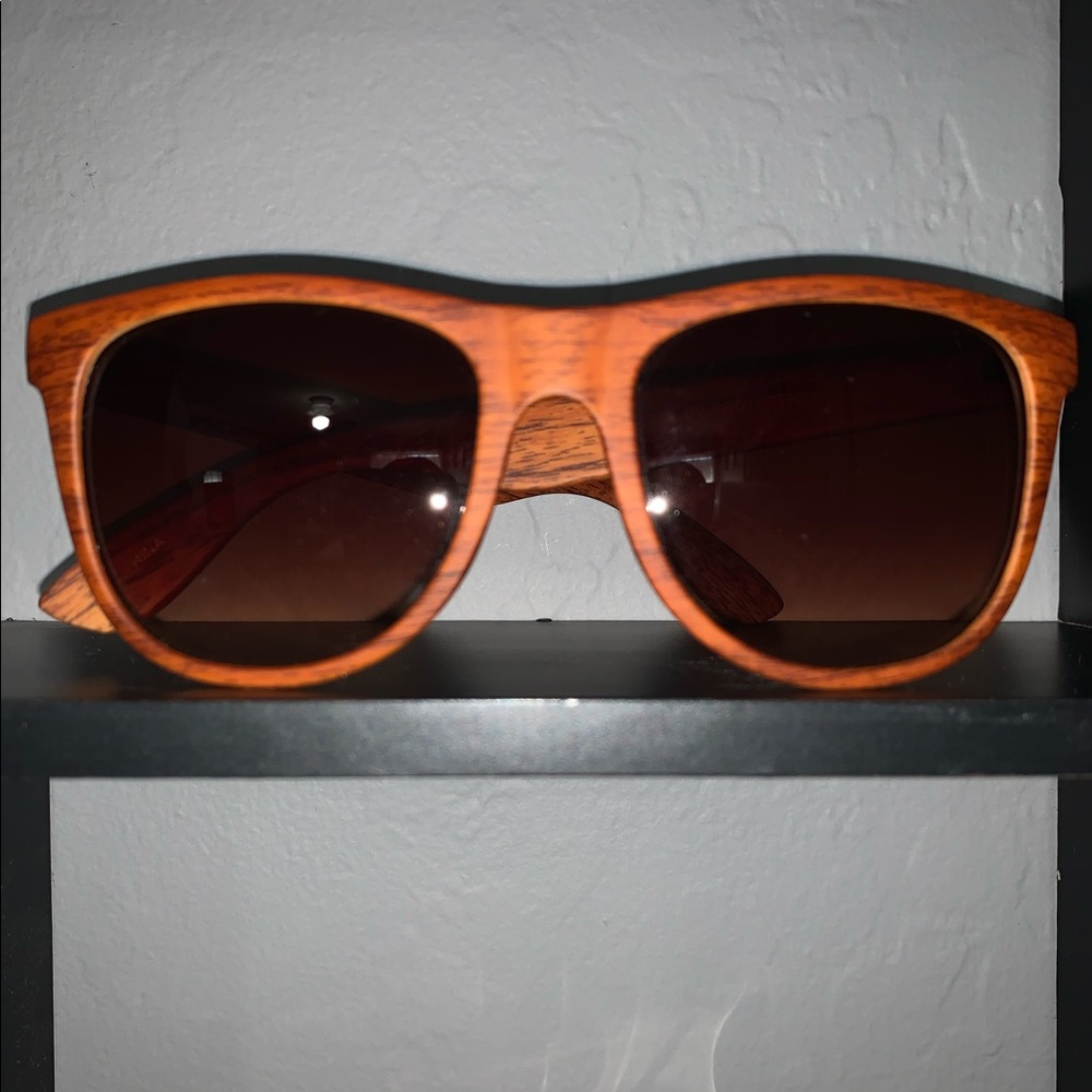 Wood like pattern sunglasses